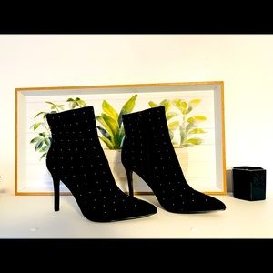 Black Women Boots with Silver Dots
